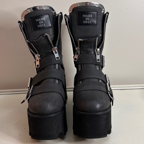 CURRENT MOOD MADE IN HELL DOLLS KILL GOTH BLACK CHUNKY HEELPLATFORM BOOTS SIZE 8 - Picture 3 of 11